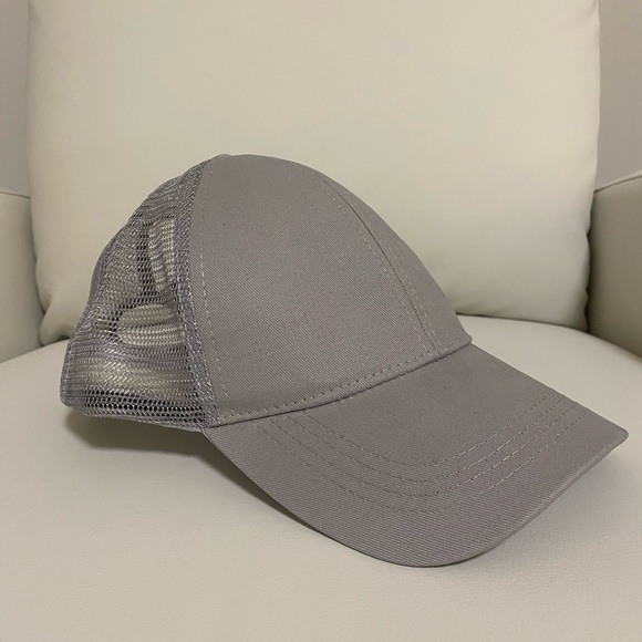 Baseball Cap for Ponytail/Bun - Picture 2 of 3